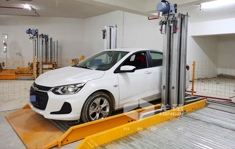 圖1.2 立體車庫經典的90°入庫法.jpg